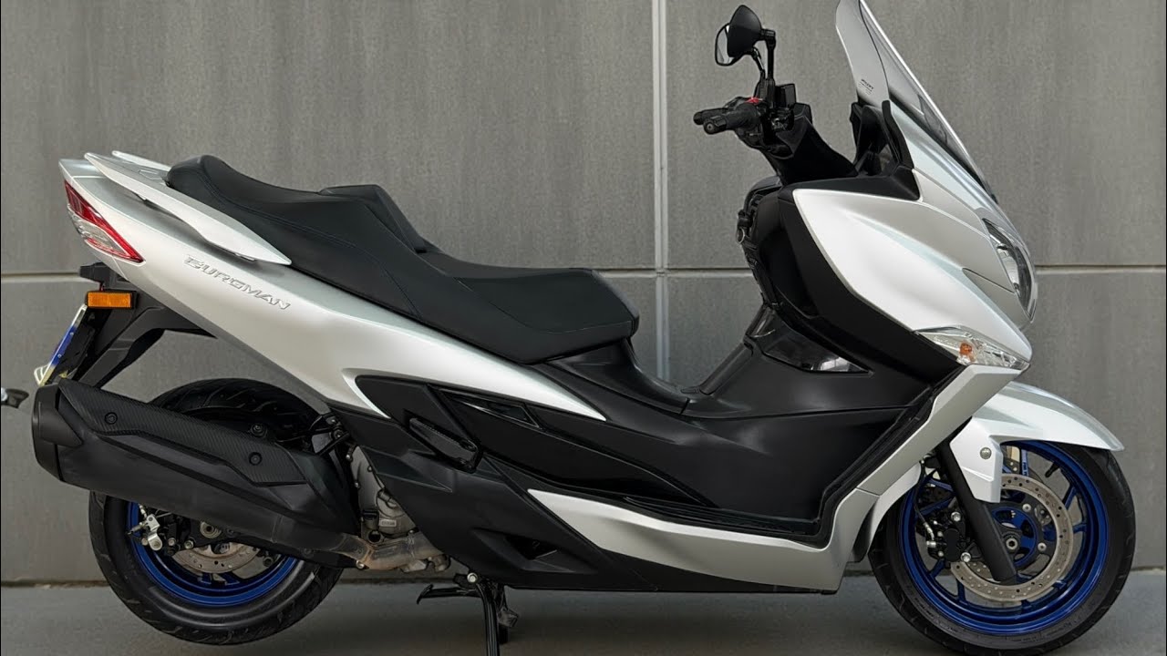 New Suzuki Burgman400 Abs ปี23 สีเทาด้าน 20xxxkm สีเดิมทั้งคัน รถสวยสภาพนางฟ้า