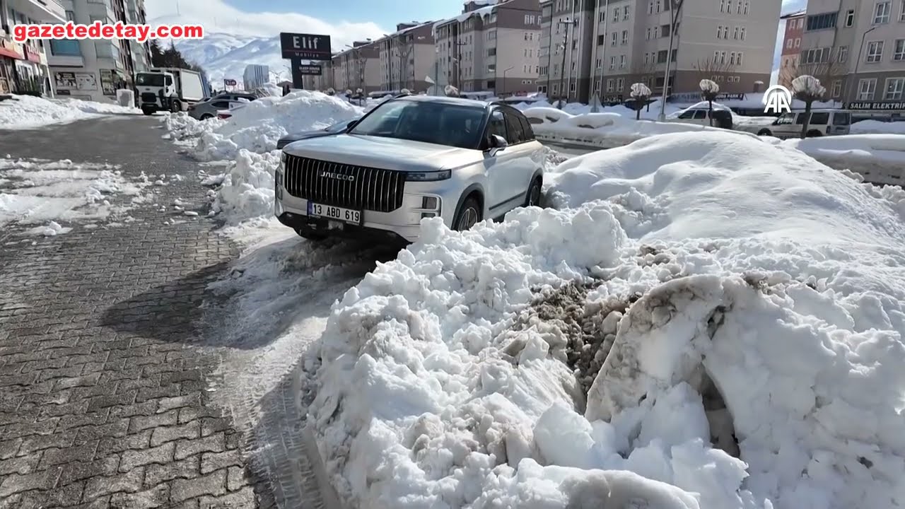 Van, Bitlis ve Muş’ta kar 187 yerleşim yerini izole etti