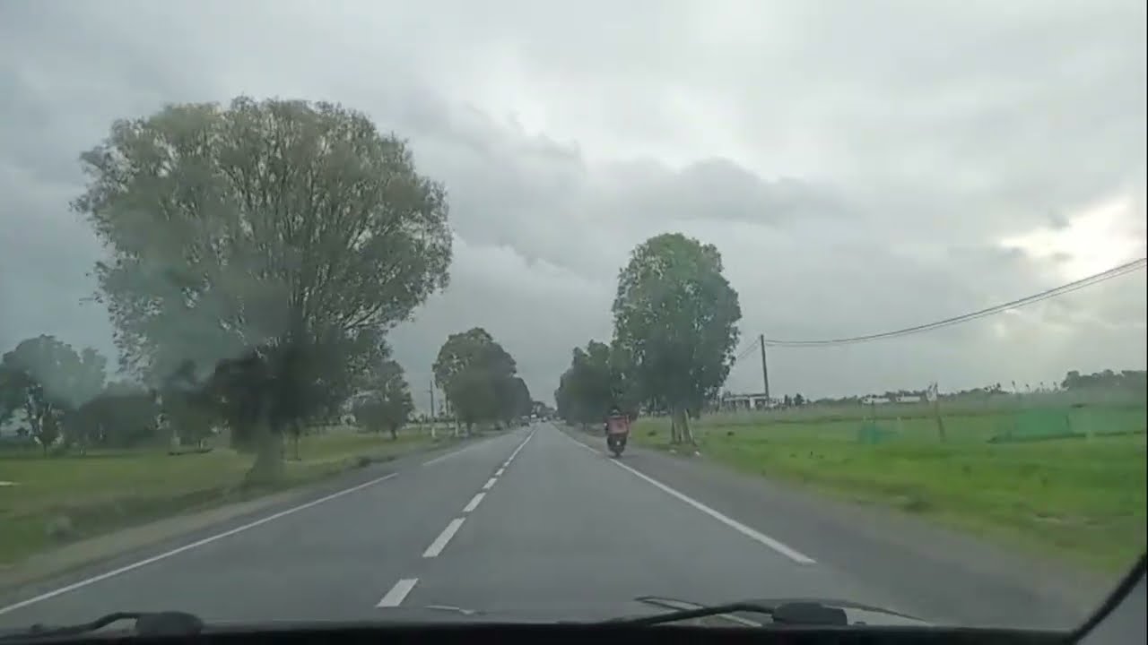 خريجة  من بوزنيقة إلى المحمدية