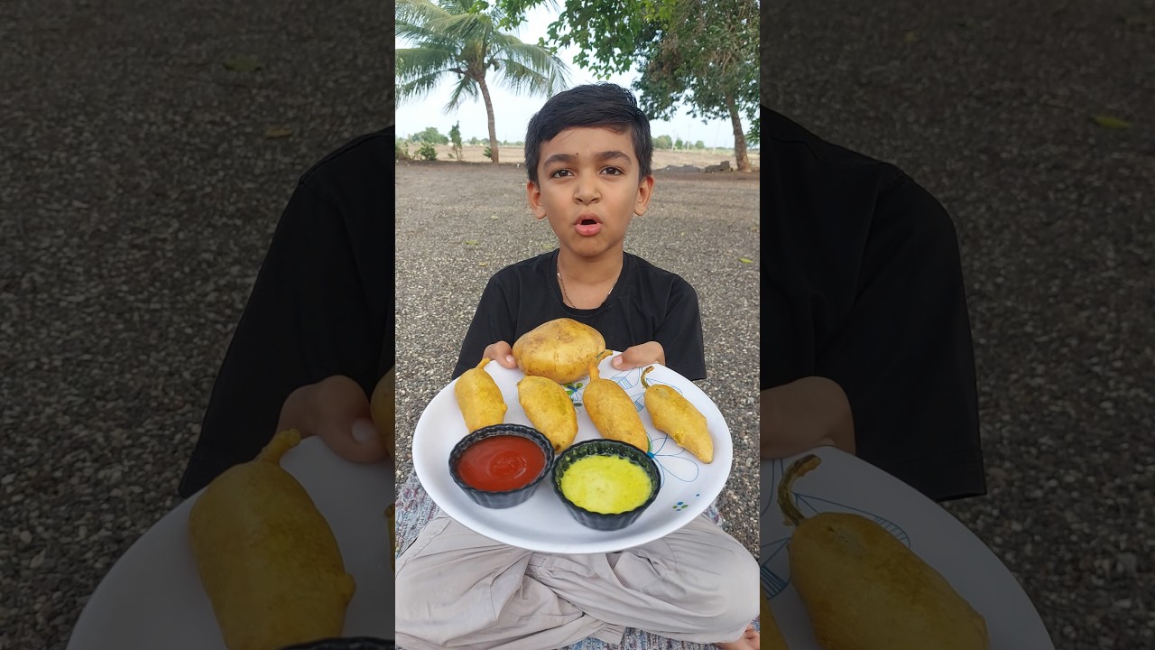 Mirchi Bhajji 😋 Mirchi Vada #shorts #food