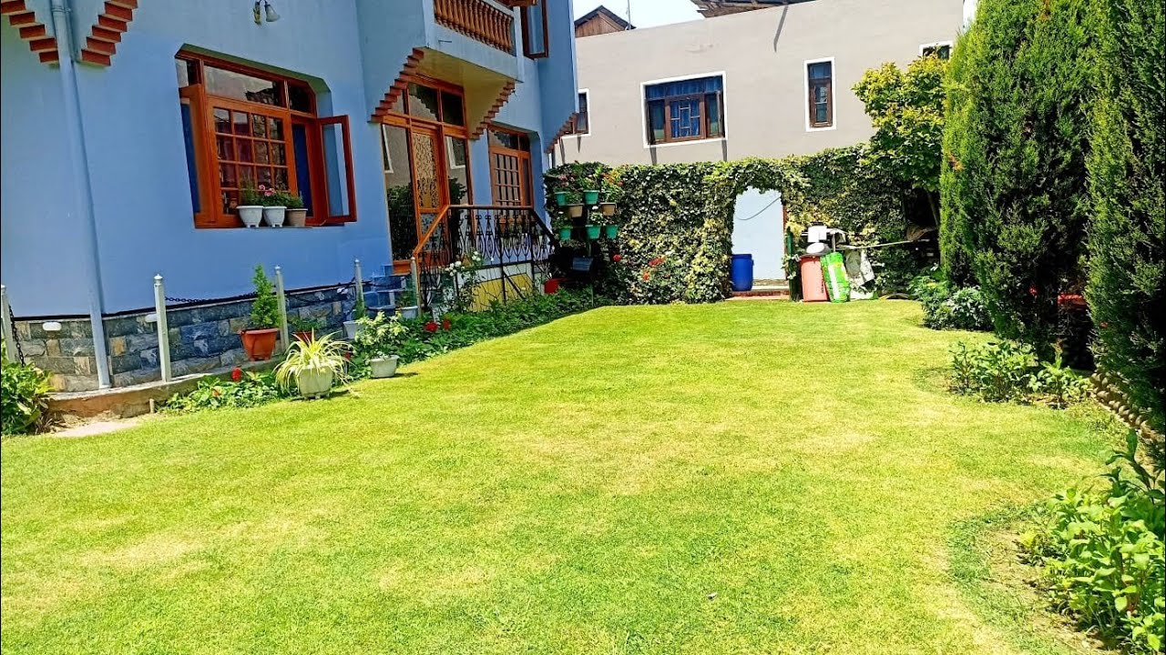 Beautiful Homestay in Kashmir | Peaceful Stay Near Dal Lake | Budget Friendly rooms Ainoor cottage 