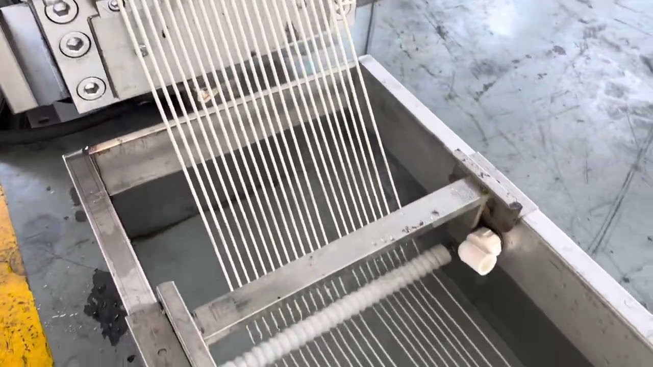 PE flakes pelletizing machine line.My number is +8618358291565 
