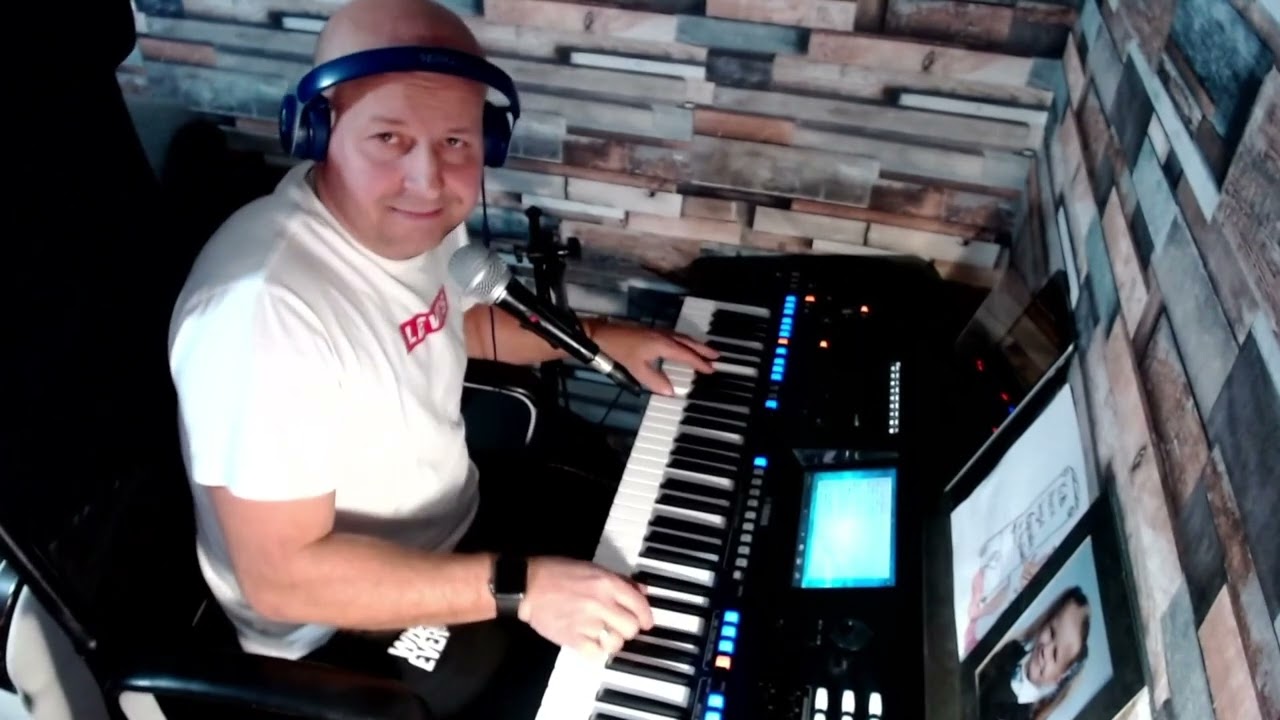 -DAJ MI BOZE JEGO OCZY- MISIEK LIVE YAMAHA GENOS NOWOSC