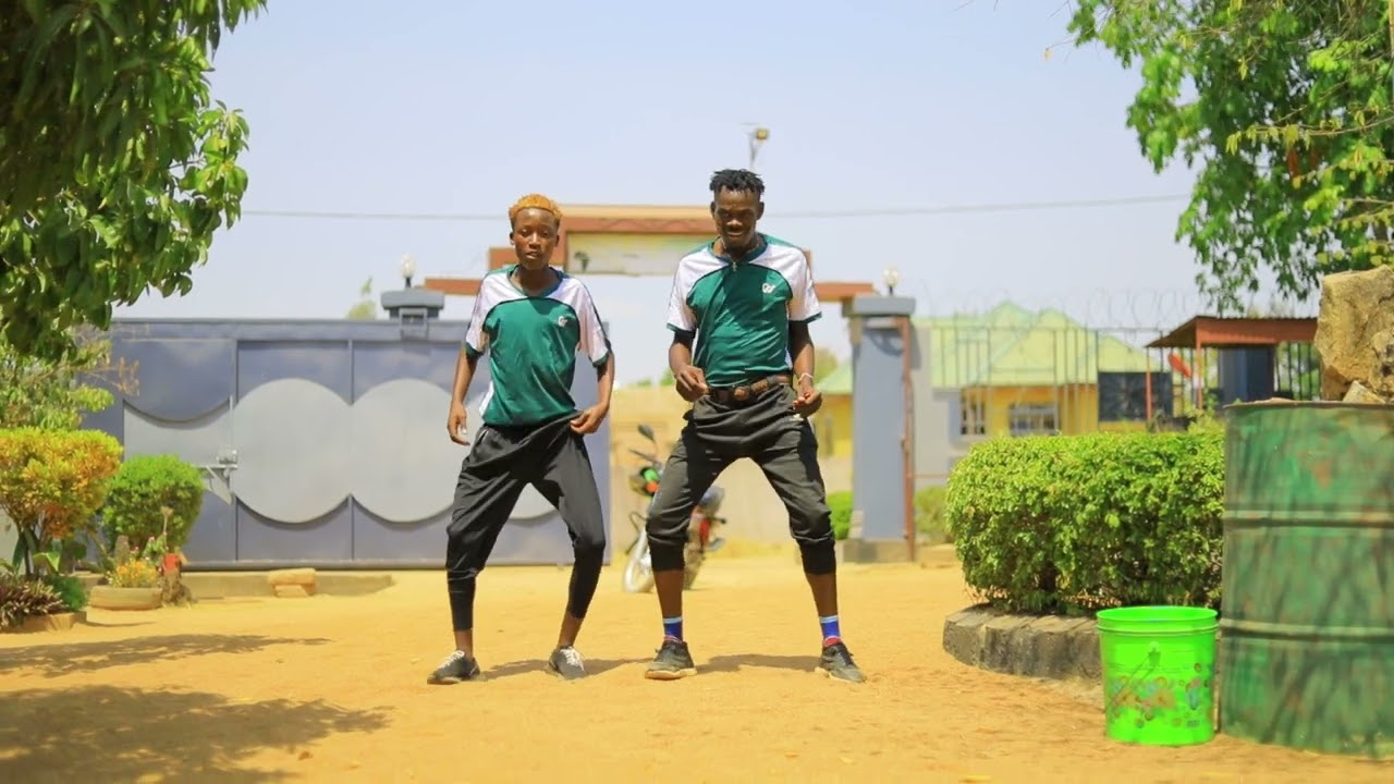 ROBA MAN_OBHUCHOJI_VIDEO