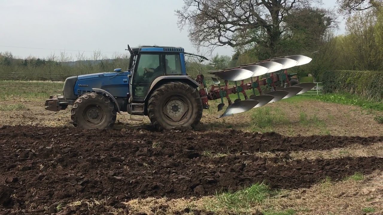 Ploughing 2021 - Valtra 8150 and 5 Furrow Kvernland - Part 2