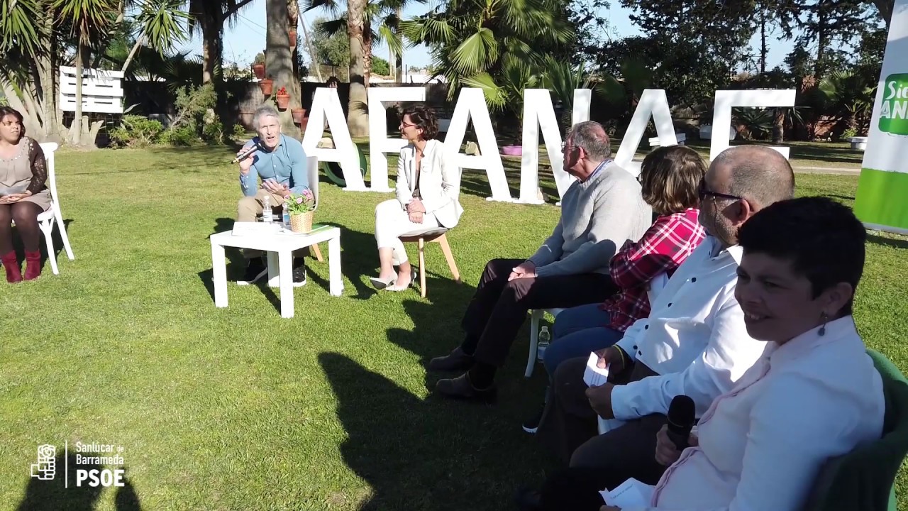 Grande Marlaska es entrevistado por usuarios de AFANAS Sanlúcar