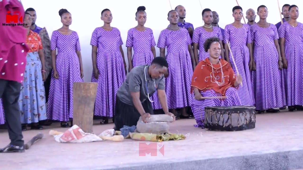 SHUHUDIA NYIMBO ZA ASILI ZILIVYOPENDEZESHA UIMBAJI WA DAYOSISI MWAKA 2025