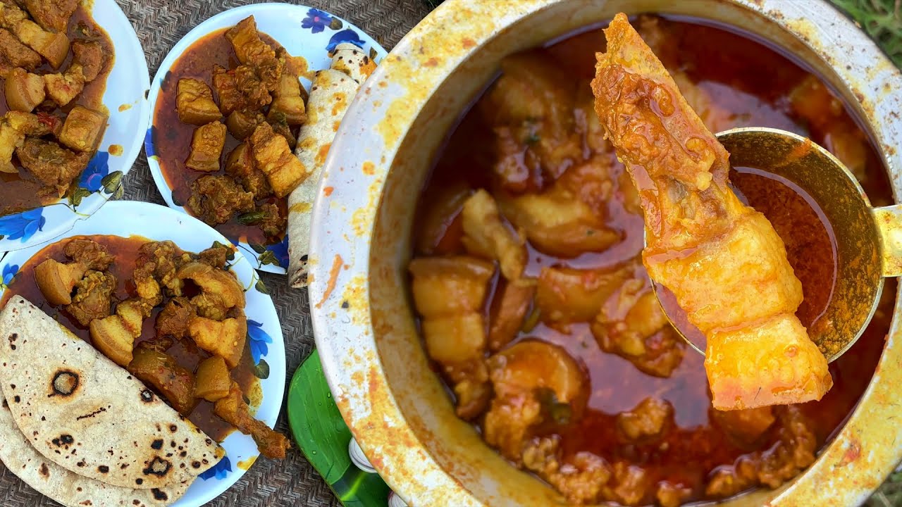 Pork curry cooking in village eating with roti | Pork recipe | Pork curry witch roti eating