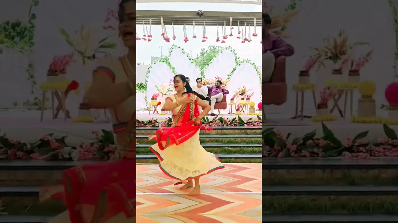 mehendi laga ke aayee | @Multitasker Priya #weddingdance #haldidance #dancevideos #easy dance