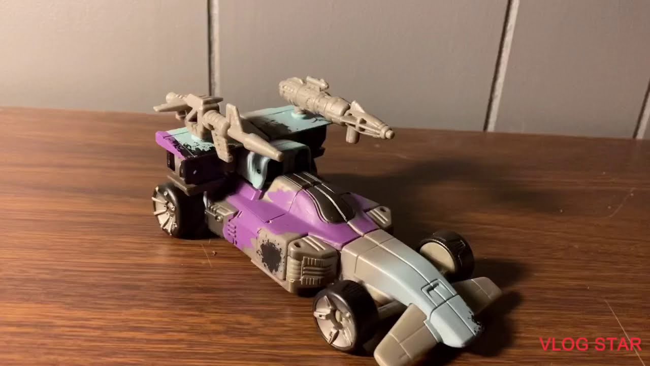 Netflix TRANSFORMERS War For CyberTron Deluxe Class MIRAGE  Video Review