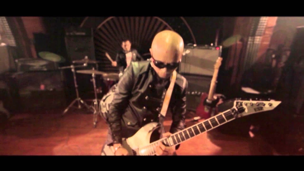 MOGANK - Kali ini Aku Ingin Setia (KIAIS)  Official Video 2015