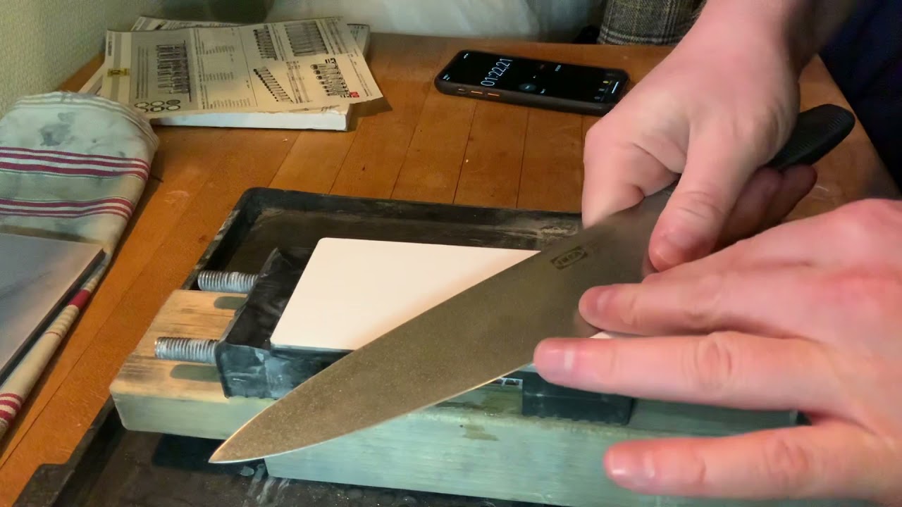 Speed sharpening an IKEA 365+ 20 cm on Shapton Glass 220 + 1000 - Quicker than an electric grinder?