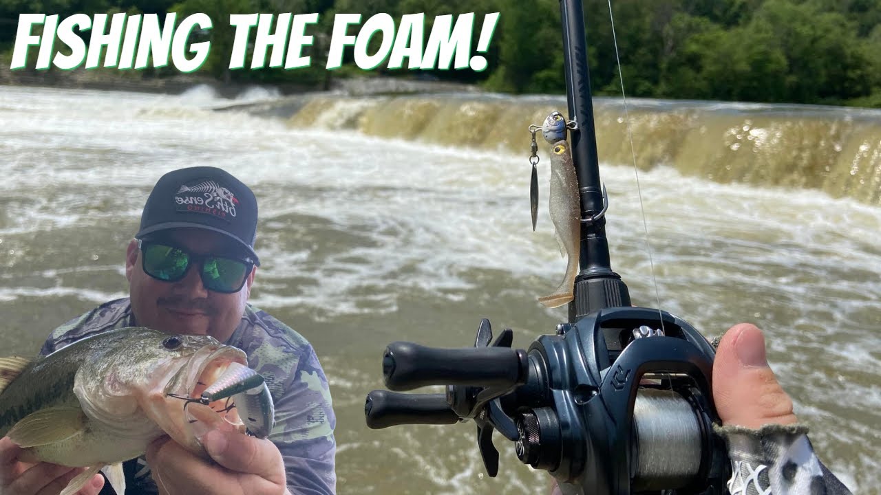 FISH THE FOAM- Muskingum River and Creek Fishing in Ohio (Creek Giant Caught!)