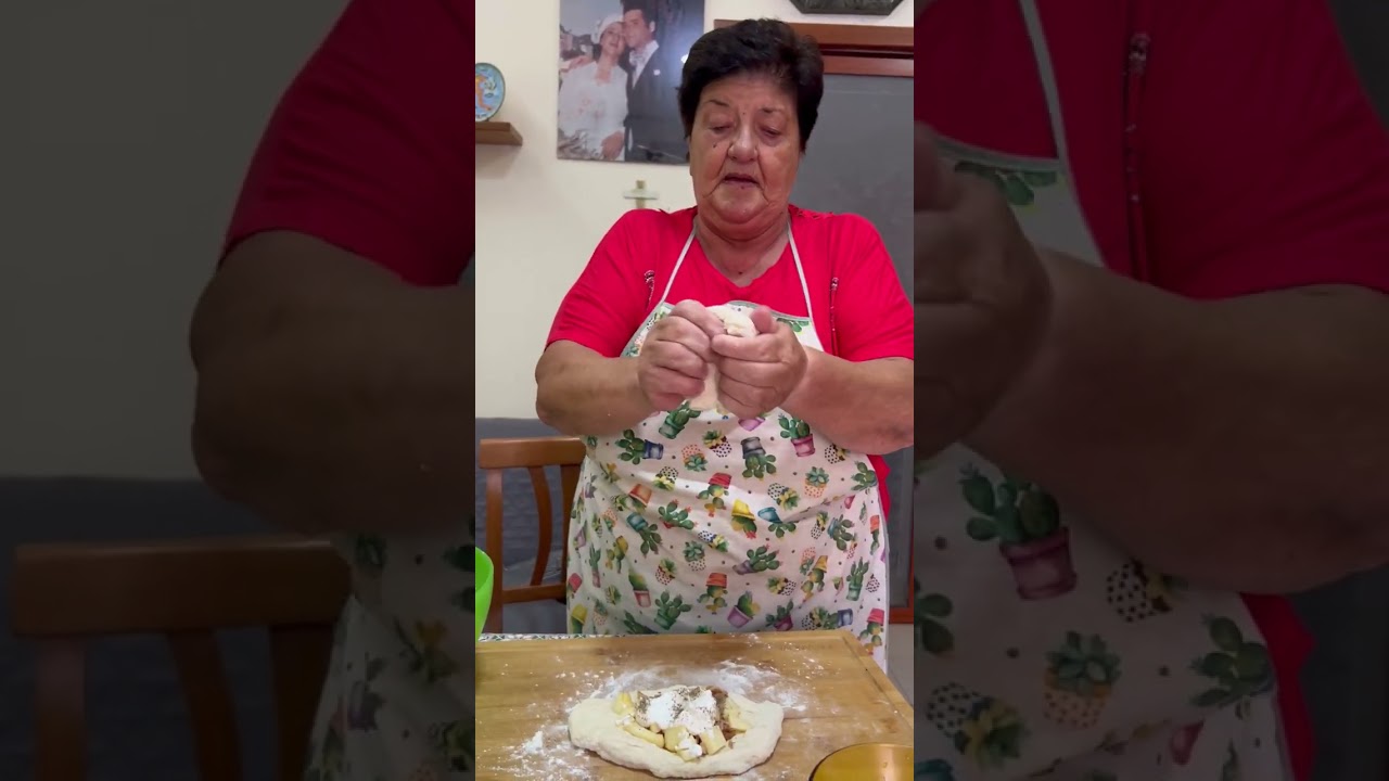 La pizza fritta fatta in casa di Zia Teresa