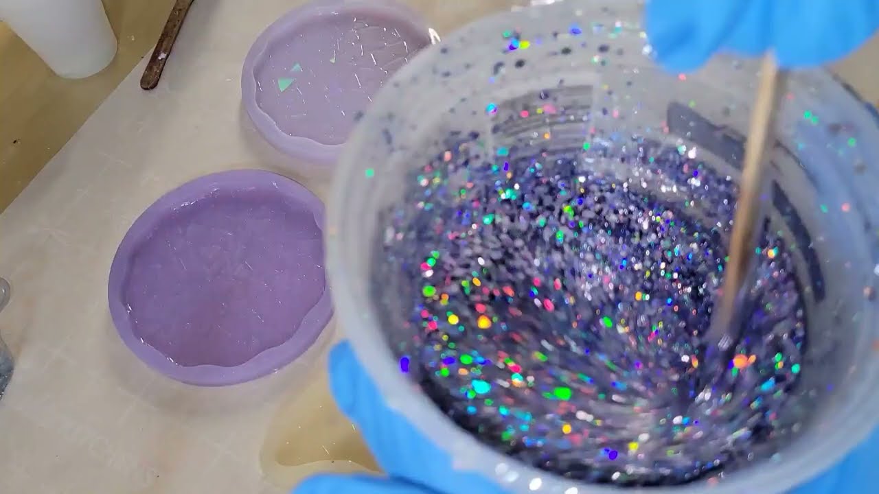 Holographic 🦋 resin suncatcher DIY fast and easy technique using liquid diamonds resin