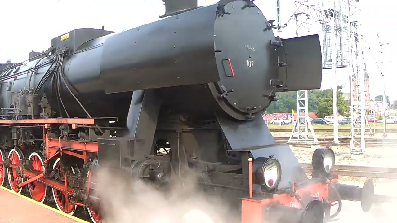 Parowóz Ty42-107 z pociągiem Retro - Parowozem do Ciężkowic 2025 - Część 1