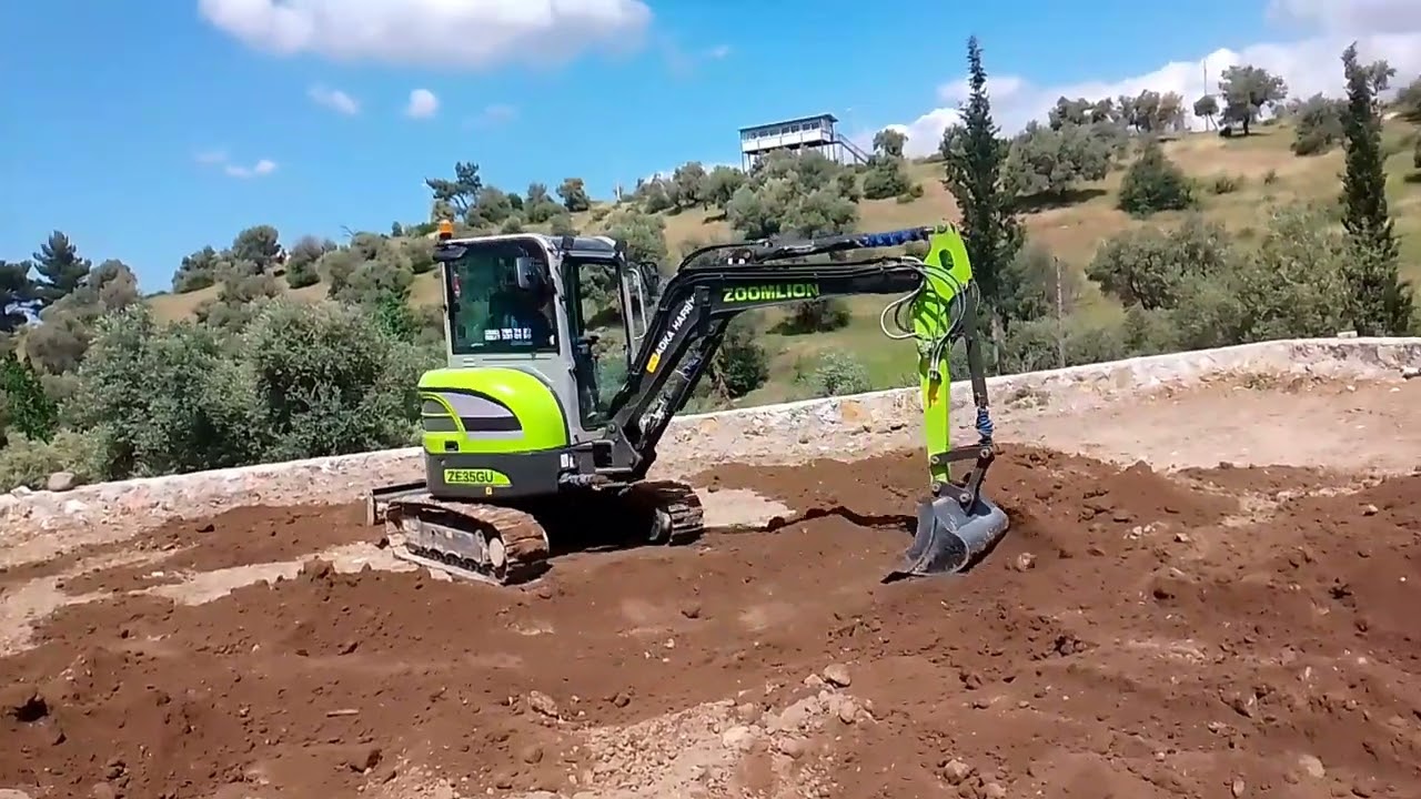 Zoomlion ile yol ve tesviye çalışması #zoomline #ekskavatör #bahçe