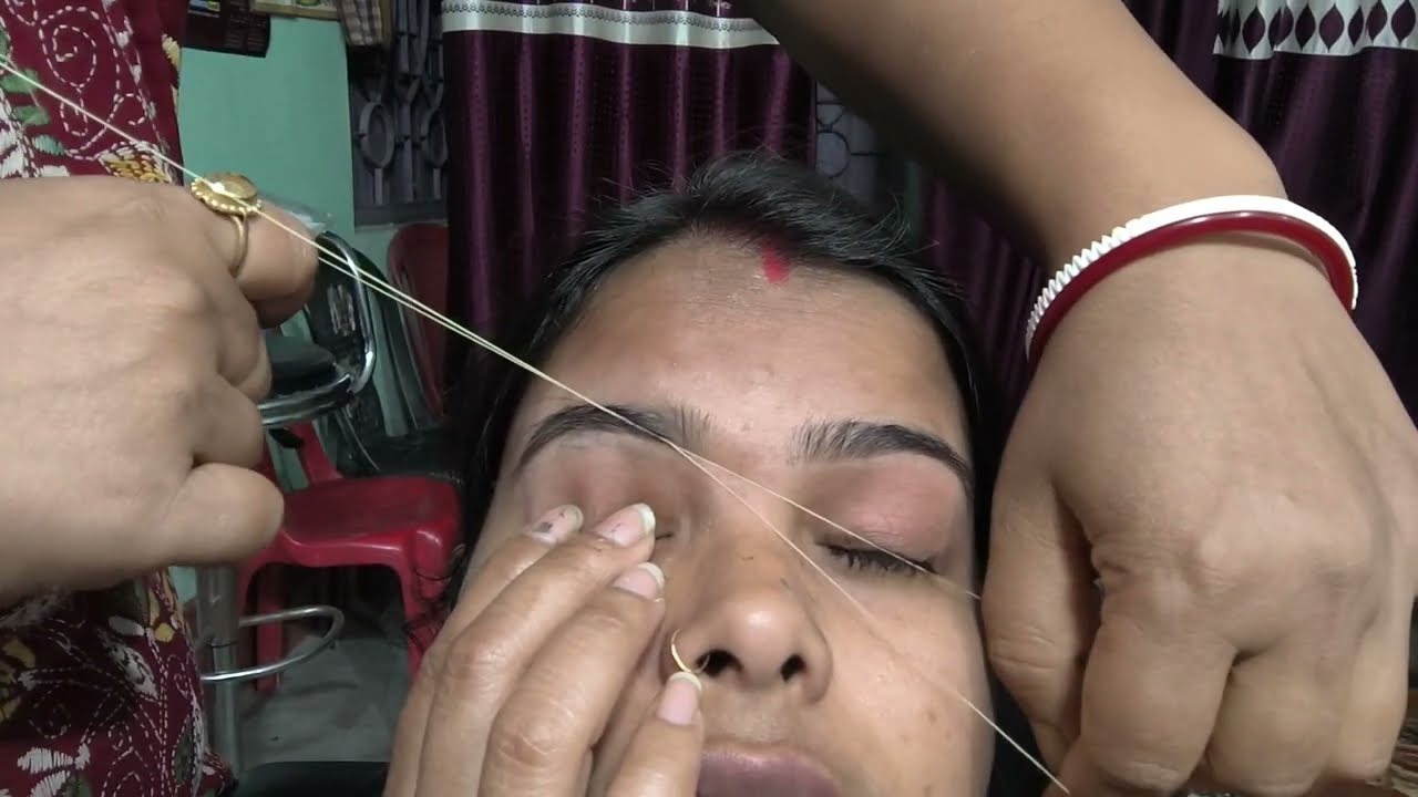 Indian ladies beauty parlour eyebrows threading#viral threading#eyebrow #eyebrow #eyebrows #eyebrow