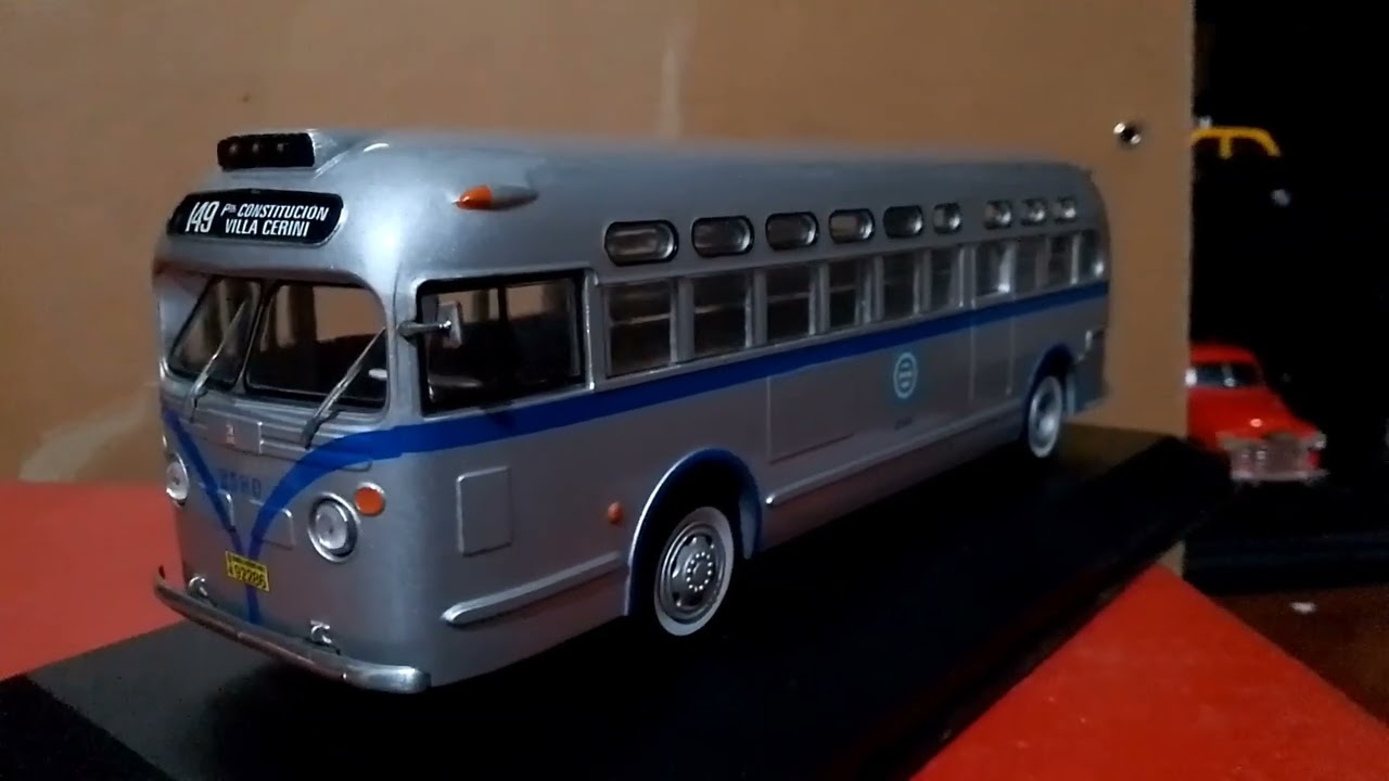 Gmc coach escala 1/43