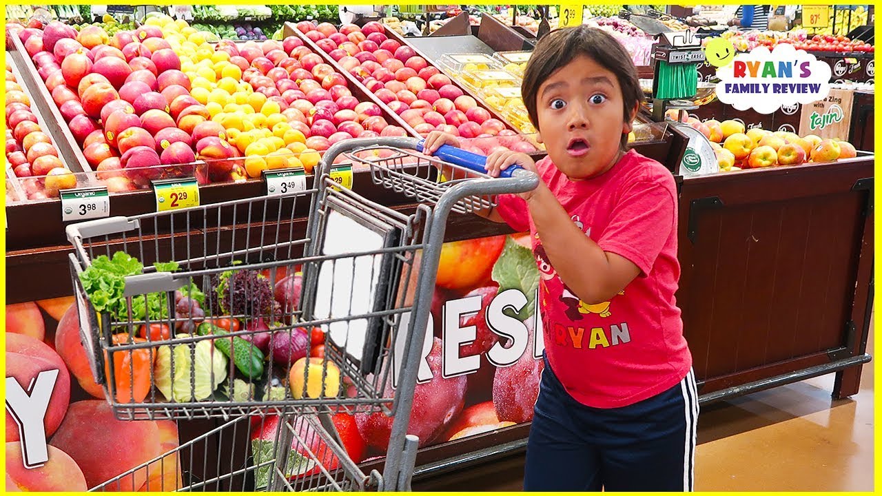 Ryan Learns Healthy Food Choice with Kids Size Shopping Cart!!!