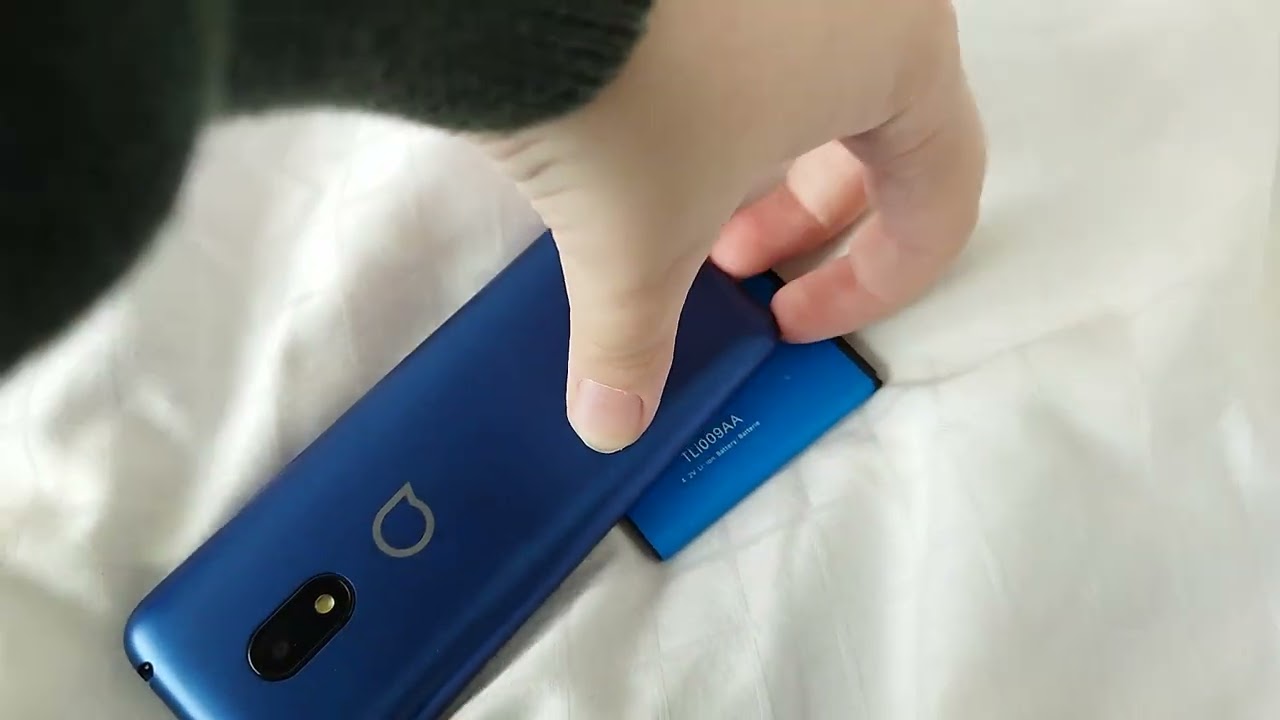 Alcatel 2003 (2018) - Unboxing!