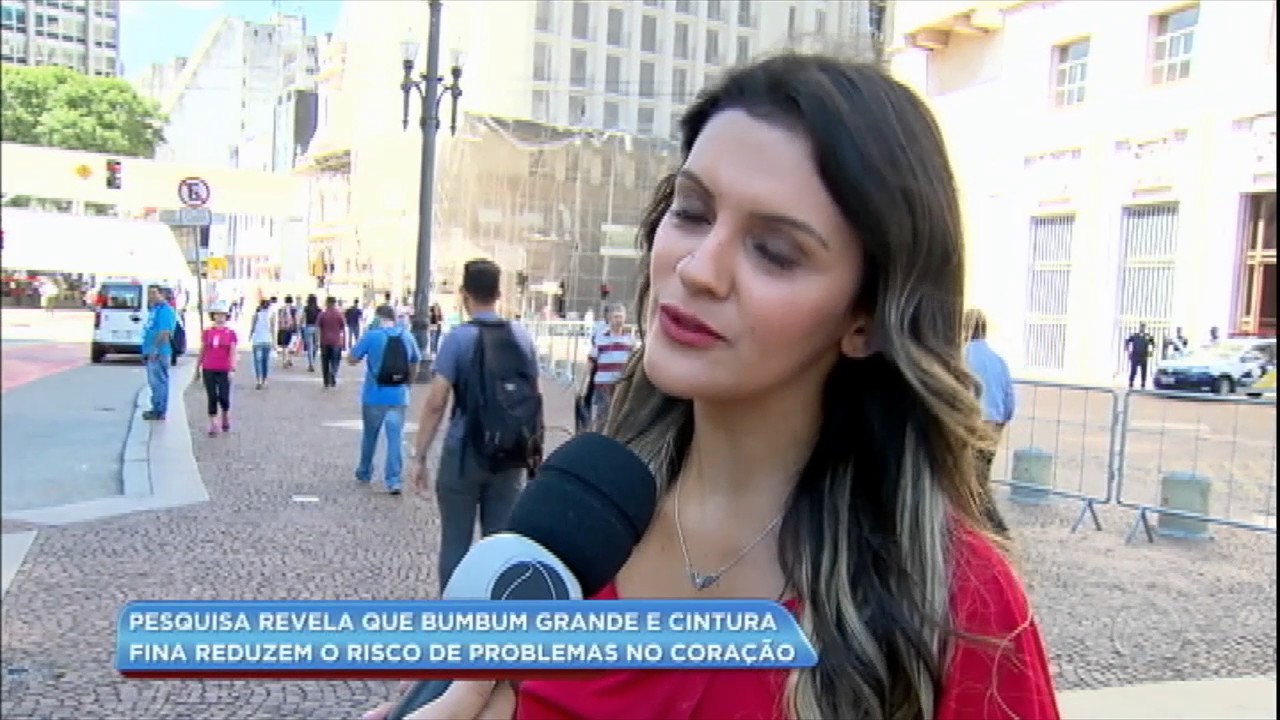 Pesquisa revela benefícios de bumbum grande e cintura fina