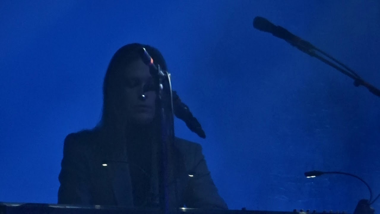 The Asphalt World - Suede live in Leeds 2019