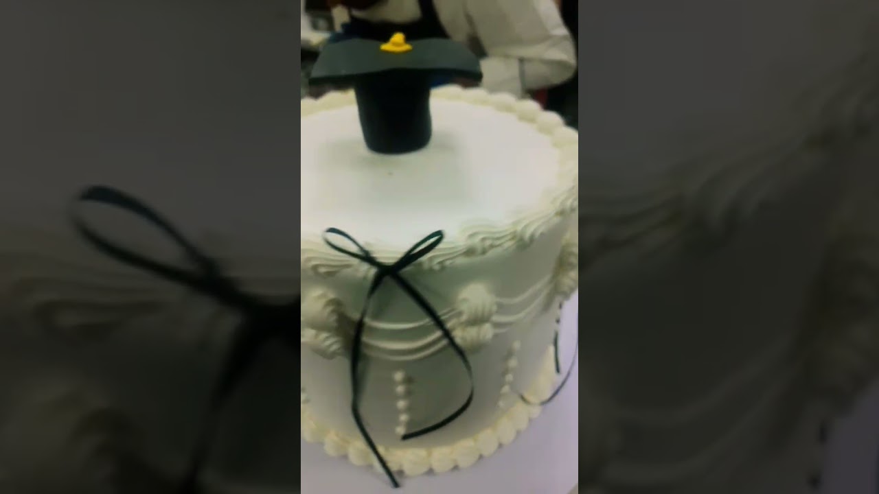 cake decoration knife piping use white cake #butter hashtag #cake #jarcakes #buttercake