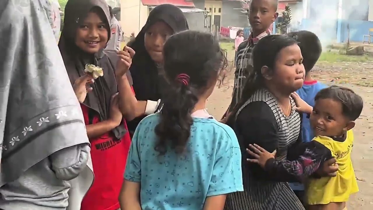 Polres Aceh Tengah Jangkau Desa Terisolir Salurkan Bantuan dan Gelar Bakti Kesehatan