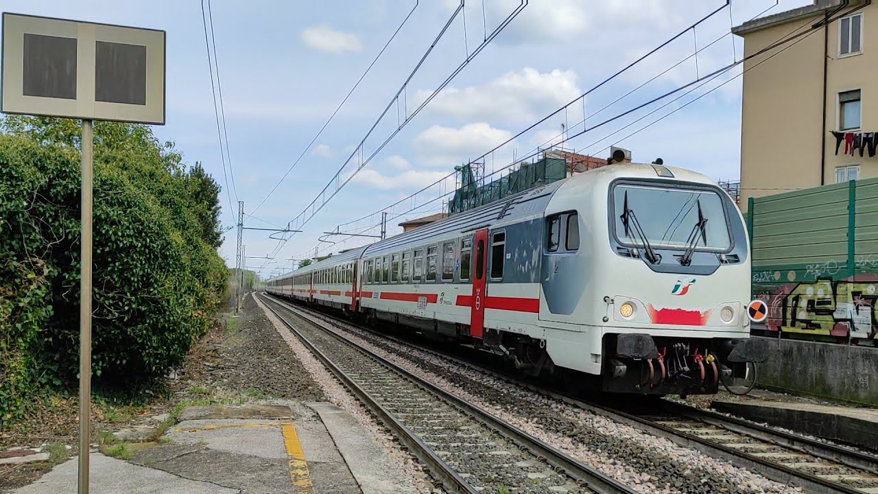TRENI PASSEGGERI E MERCI IN TRANSITO RAPIDO A VENEZIA-CARPENEDO