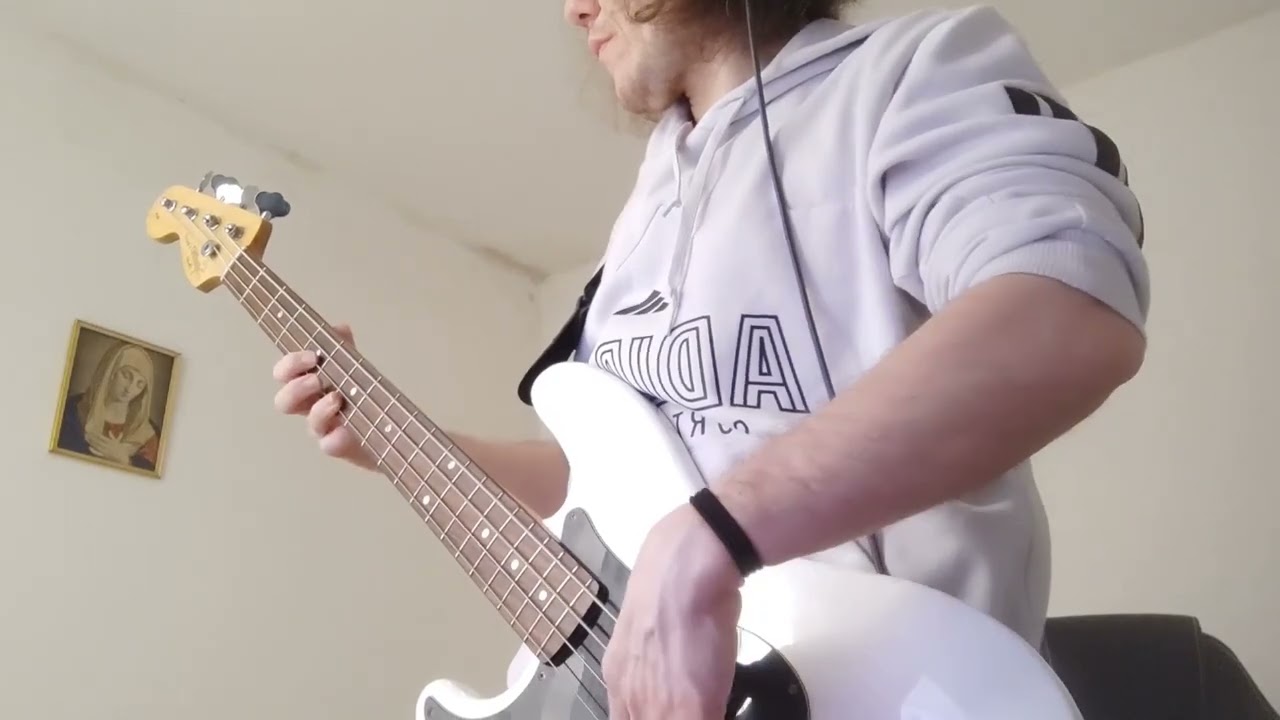 Iron Maiden - The Legacy bass cover