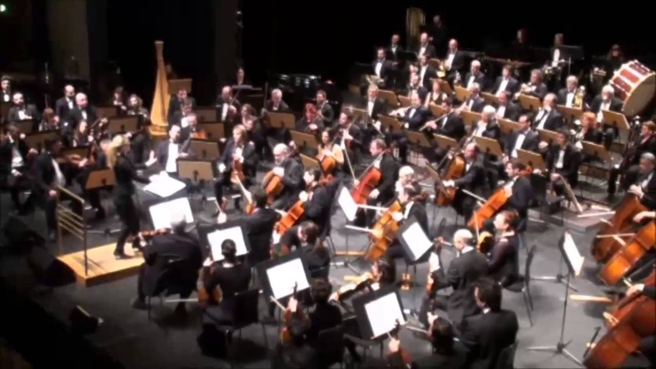 Nadia Wasiutek conduct Kapralova, symfonieta military opus 11, 1937