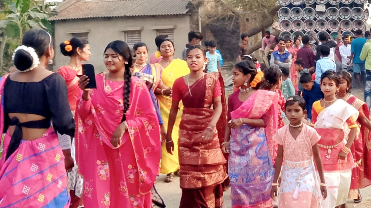 দেবপুরে🔊  সাউন্ড সার্ভিস রোড শো করছে জনসভা নিয়ে।  প্রেসারটা দেখো বন্ধুরা। sound service road show 