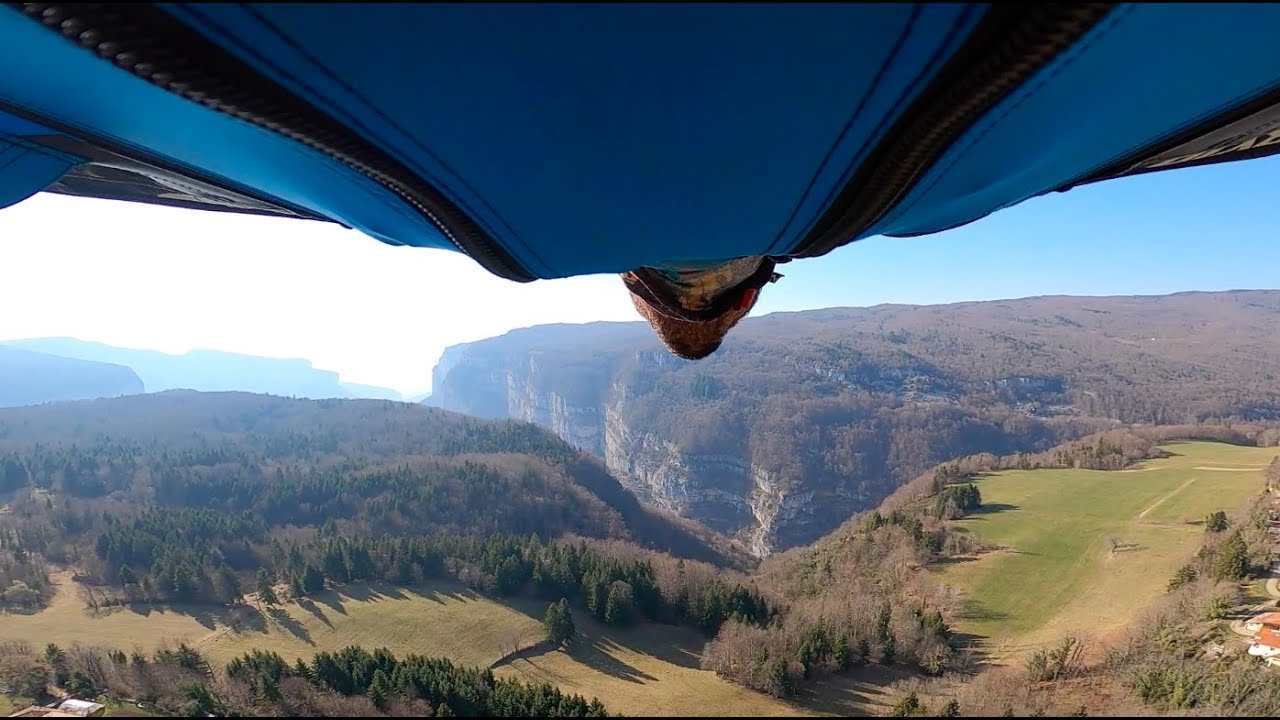 Plateau Bourni, Vercors / wingsuit Base-jump