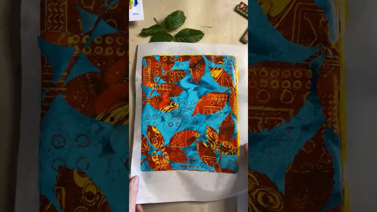 Layered Leaves on the Gelli Plate #gelliplateprinting #gelprinting #artandcraft #gelliprinting