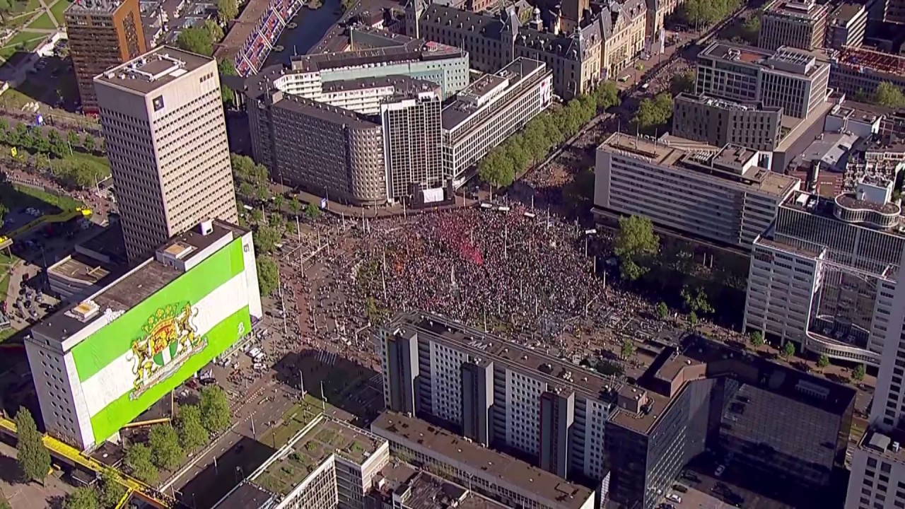 Vanuit de lucht: Feyenoord kampioen!