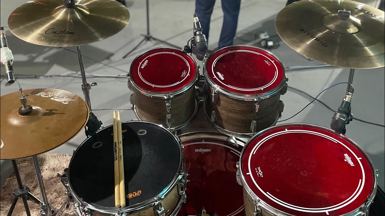 A BANDA TAVA INSPIRADA 🥁🔥–  REACENDE A CHAMA (COVER) | Culto Na Praça
