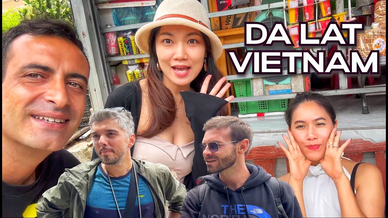 Yataklı Otobüste Yolcuya Pandik Atıyorlar 🇻🇳