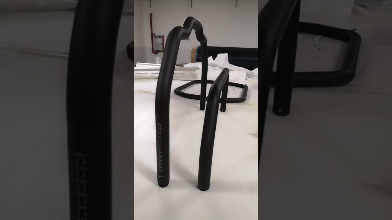 Customized  Glossy Matte Twill  Direct Curved Elbow Bend 3K Carbon Fiber Pipe 