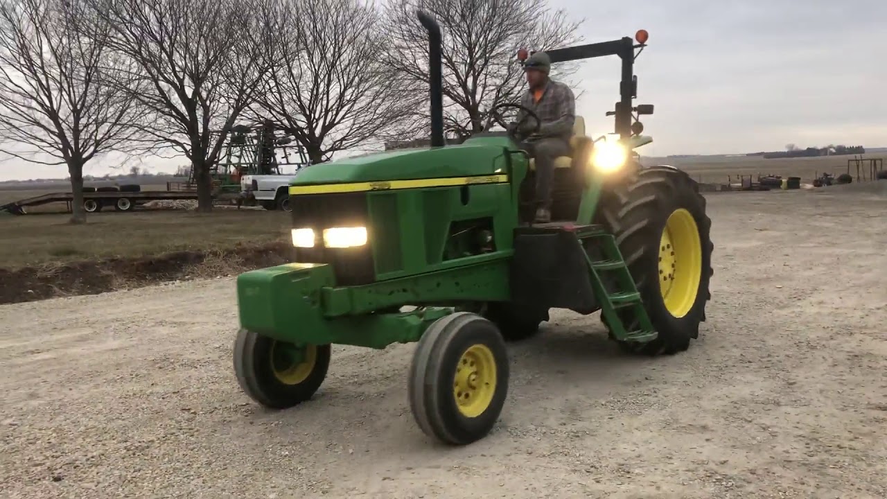JOHN DEERE 7410 For Sale