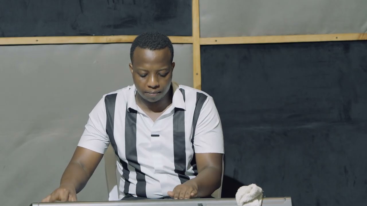 IGISIRIMBA 🎹NJYA NTUMBIRA By Merci Pianist