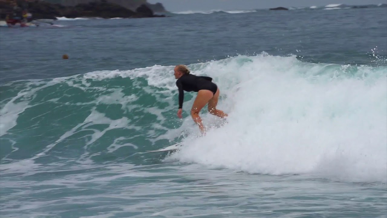 Peony Knight Surfing Sri Lanka Mirissa