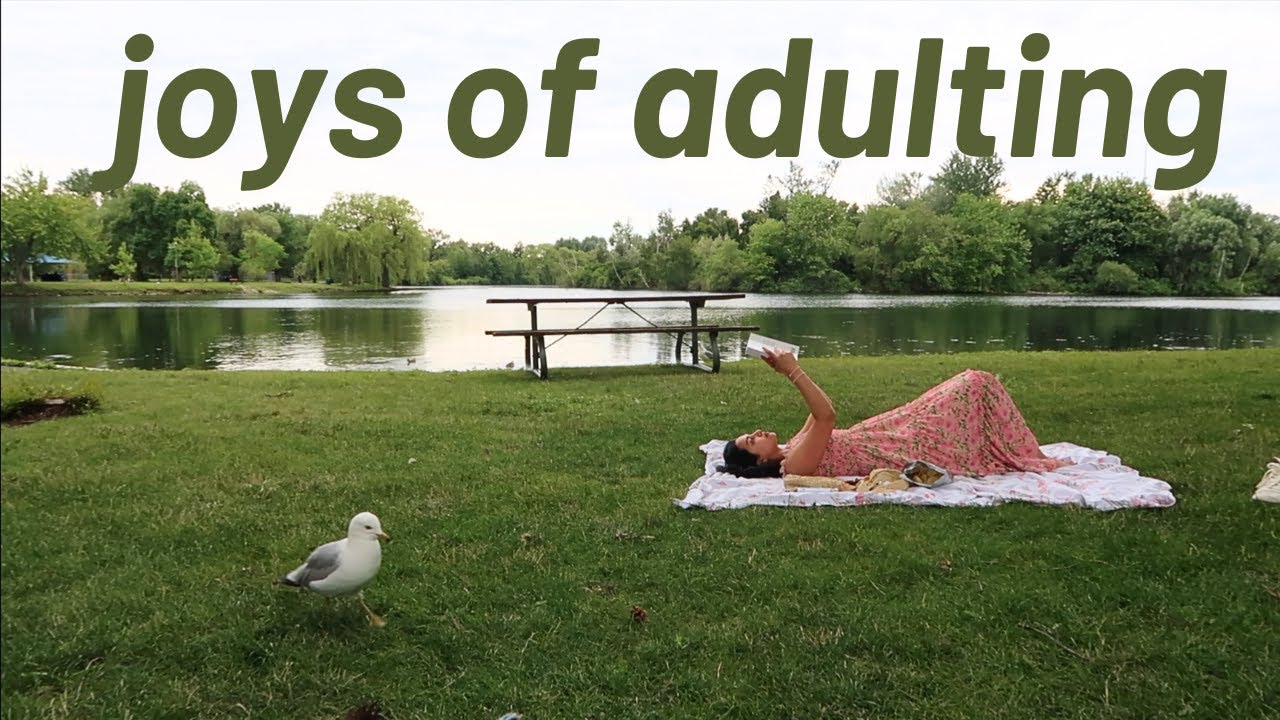 Life in Toronto : solo Picnic, dinner salad recipe, my new coffee table & more