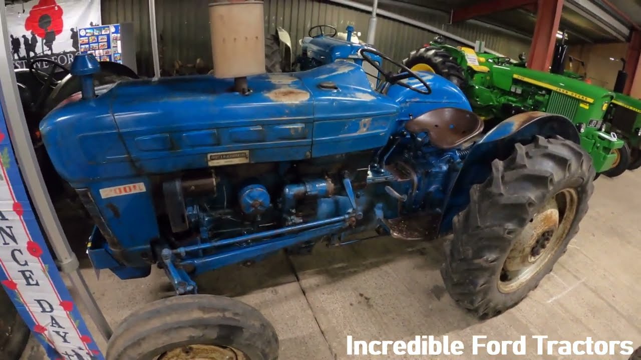 Трактор Ford 2000 Dexta Pre-Force 1966 года выпуска, 2,6-литровый 3-цилиндровый дизельный (36 л.с...