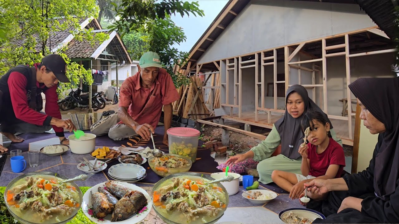 Rumah Ema Setengah Jadi, Masak Ayam Kampung Kolak Labu