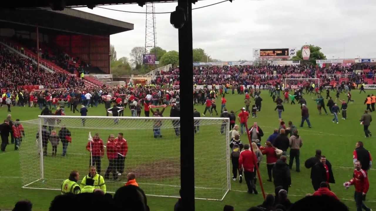 Swindon Town 5-0 Port Vale (F-T & Pitch Invasion)