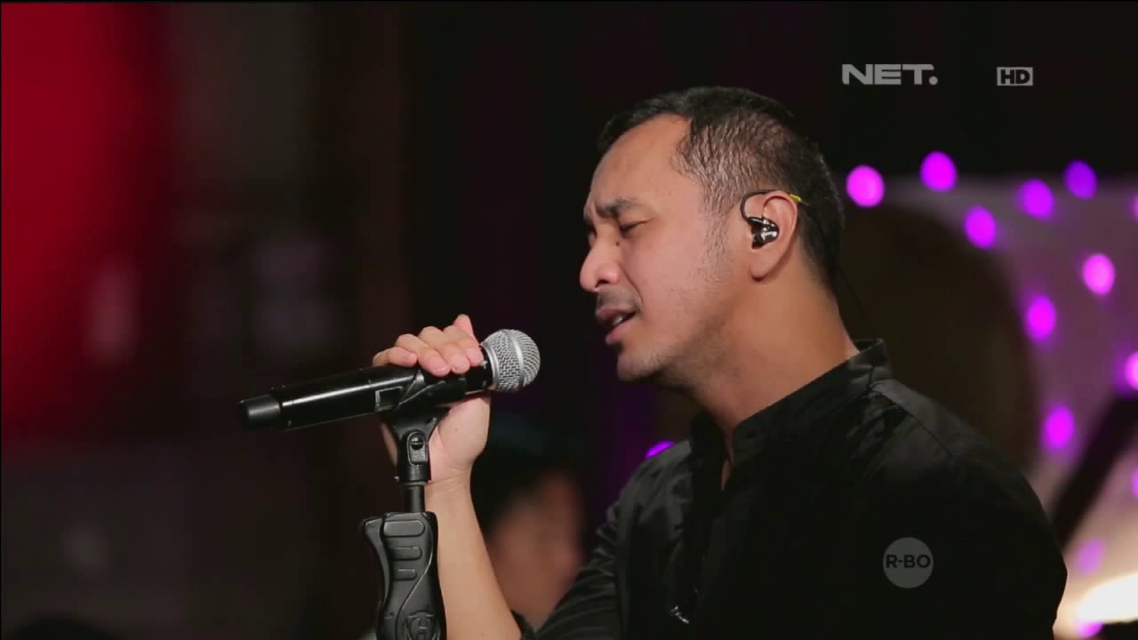 Nidji - Tuhan Maha Cinta (Live at Music Everywhere) **