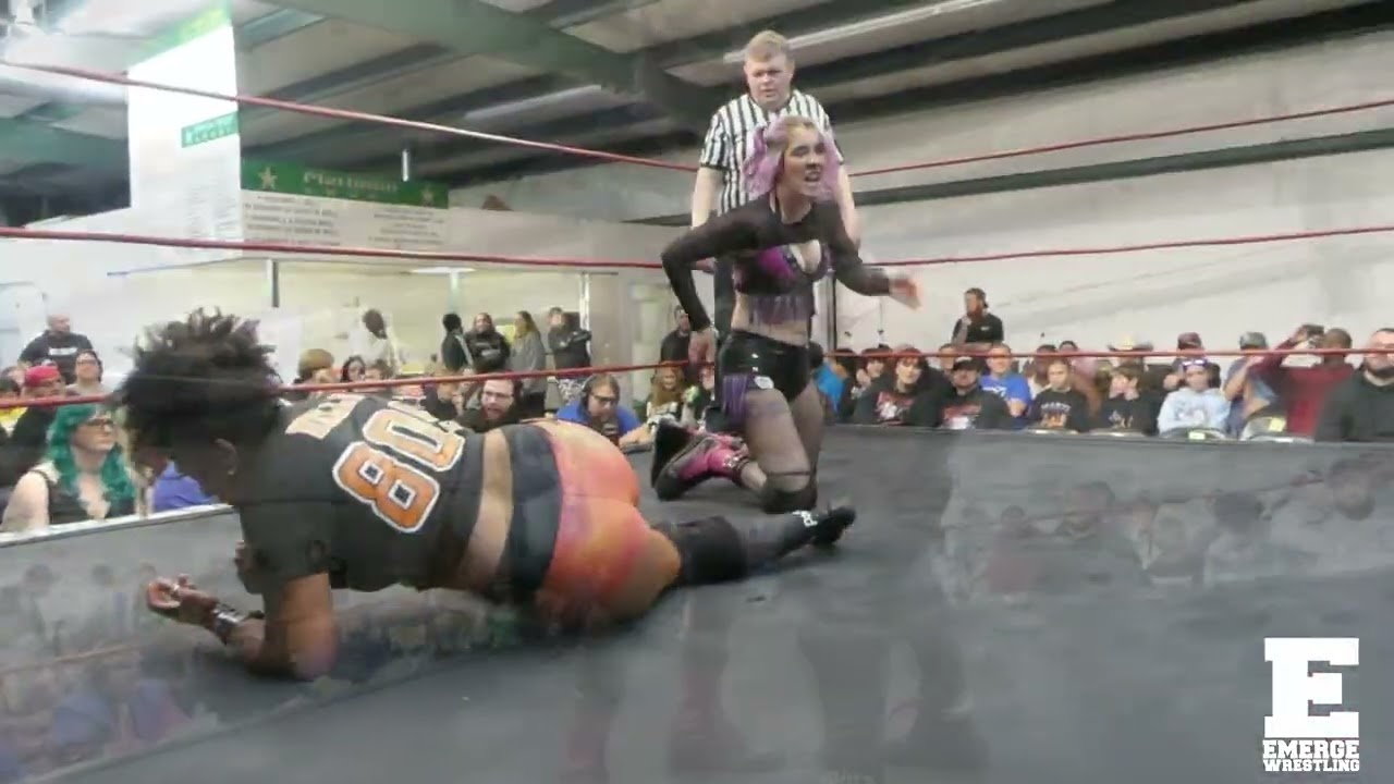 Marti Belle vs Leela Feist