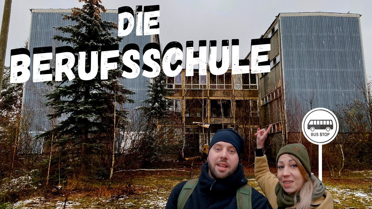 Verlassene SCHULE mitten im DORF |  LOST PLACES
