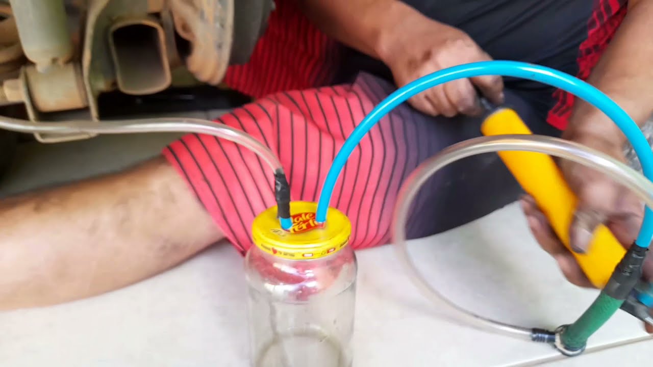 (2°vídeo de 3) como trocar fluído de freio e sangrar com bomba vácuo caseira.